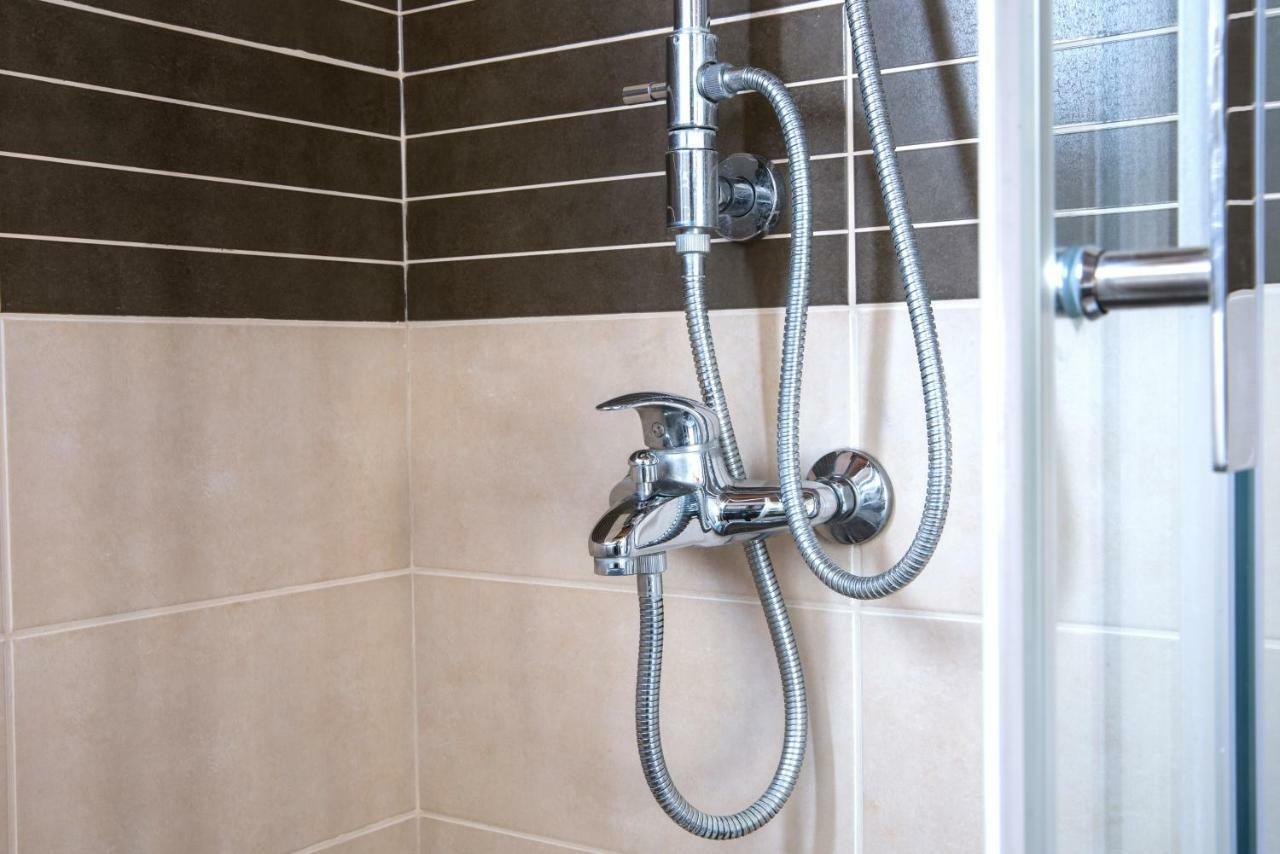 Top Floor Modern Studio In Central Koropi Dış mekan fotoğraf
